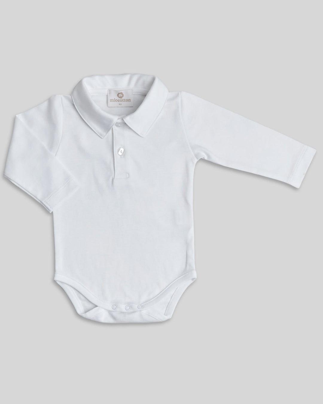 Body con cuello para bebés en color blanco, práctico y elegante.