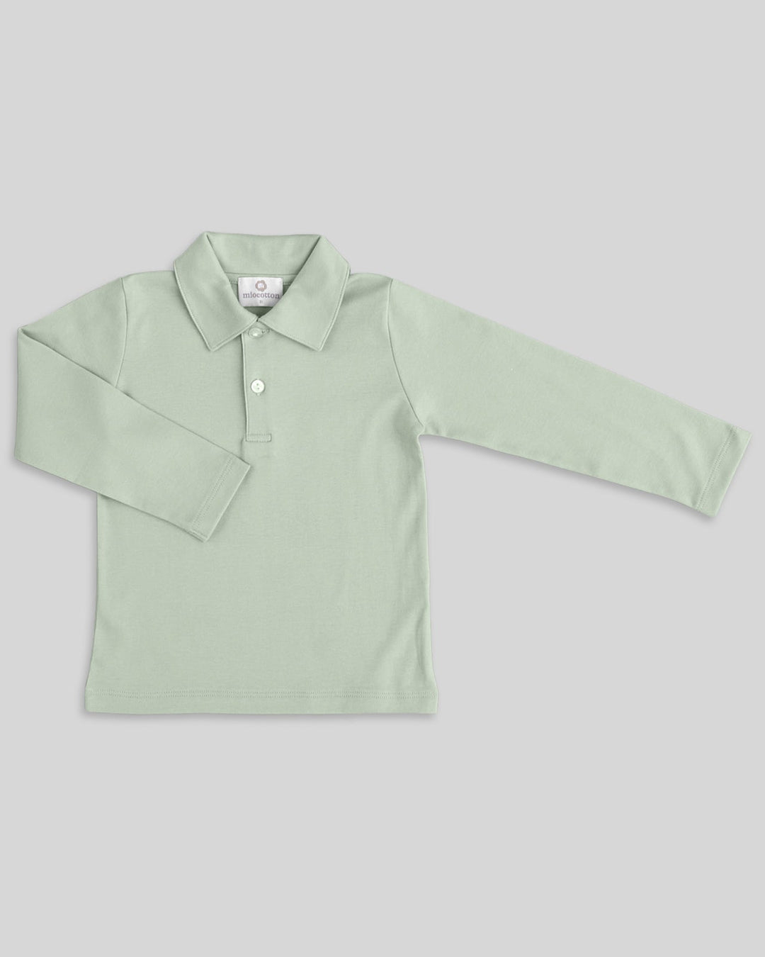 Polo con cuello en color pistachio, moderno y cómodo para el día a día.