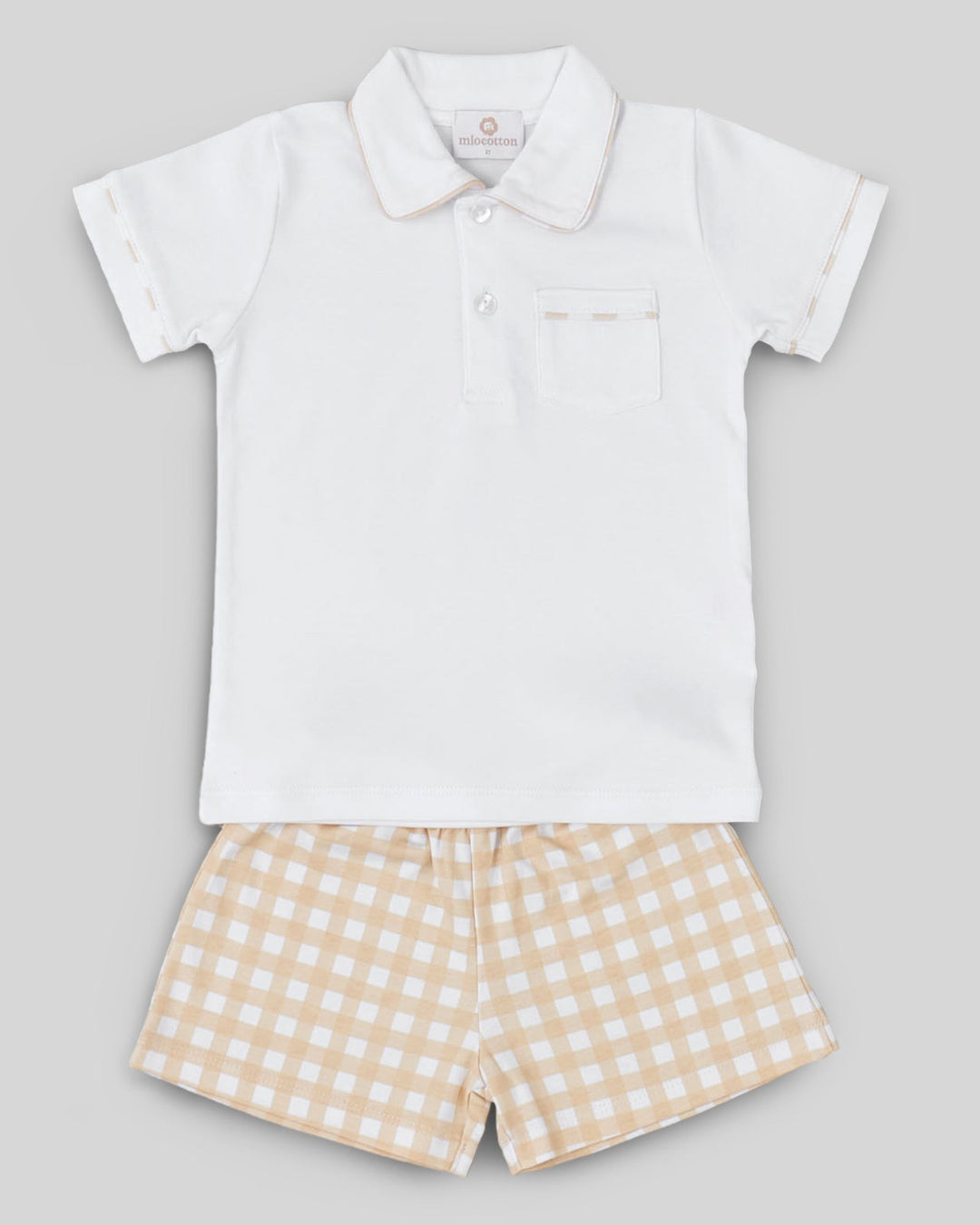 Conjunto para niño de algodón pima con short de cuadros mostaza