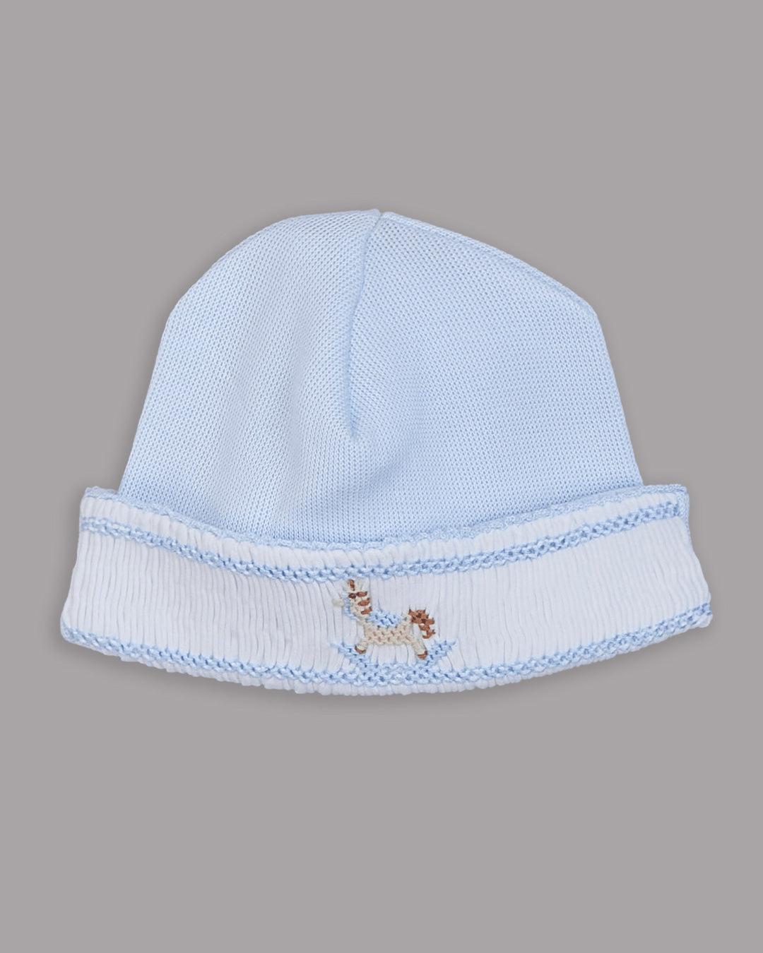 Gorro tejido para bebé, diseñado para ofrecer suavidad y protección en cualquier época del año
