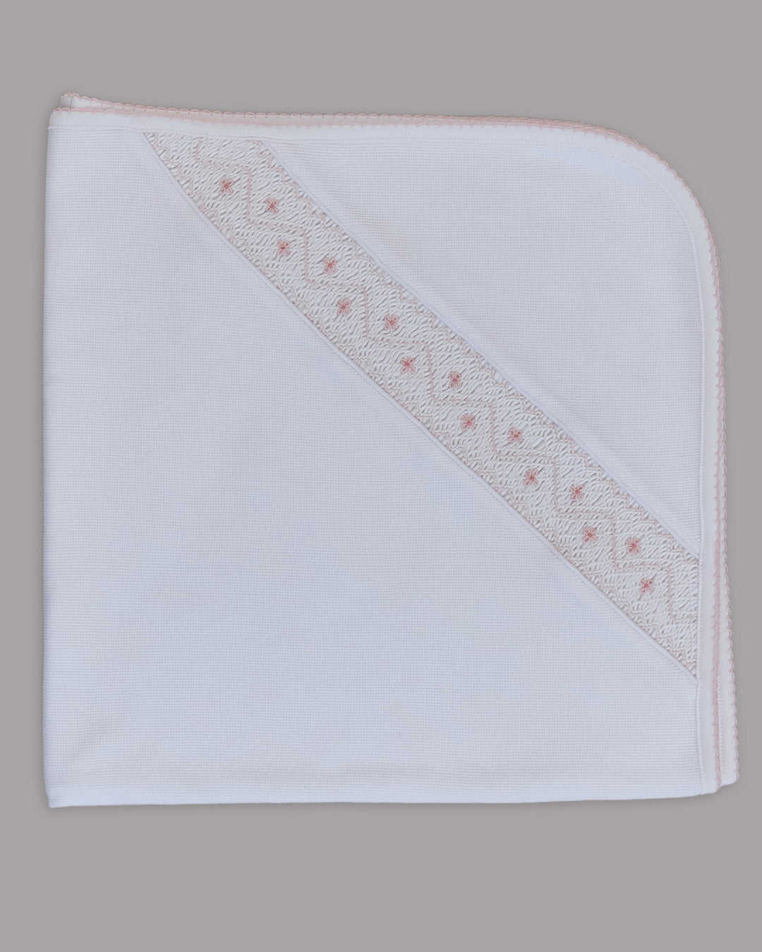 Manta Alma para niña color blanco con bordado punto smock