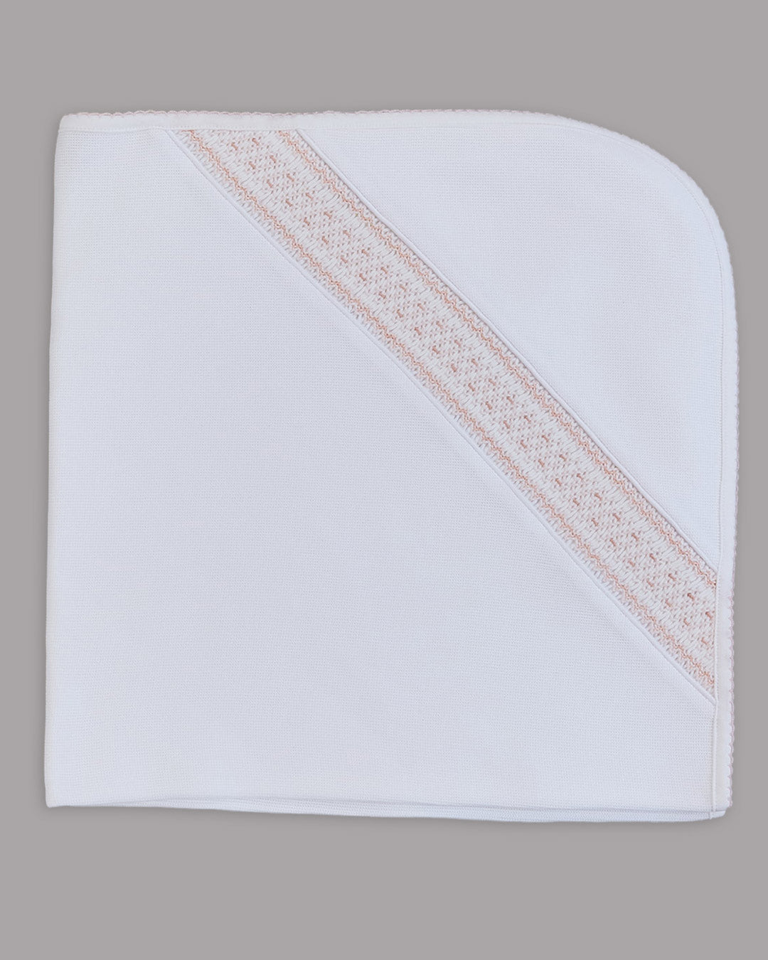 Manta Daphne para niña color blanco con bordado punto smock