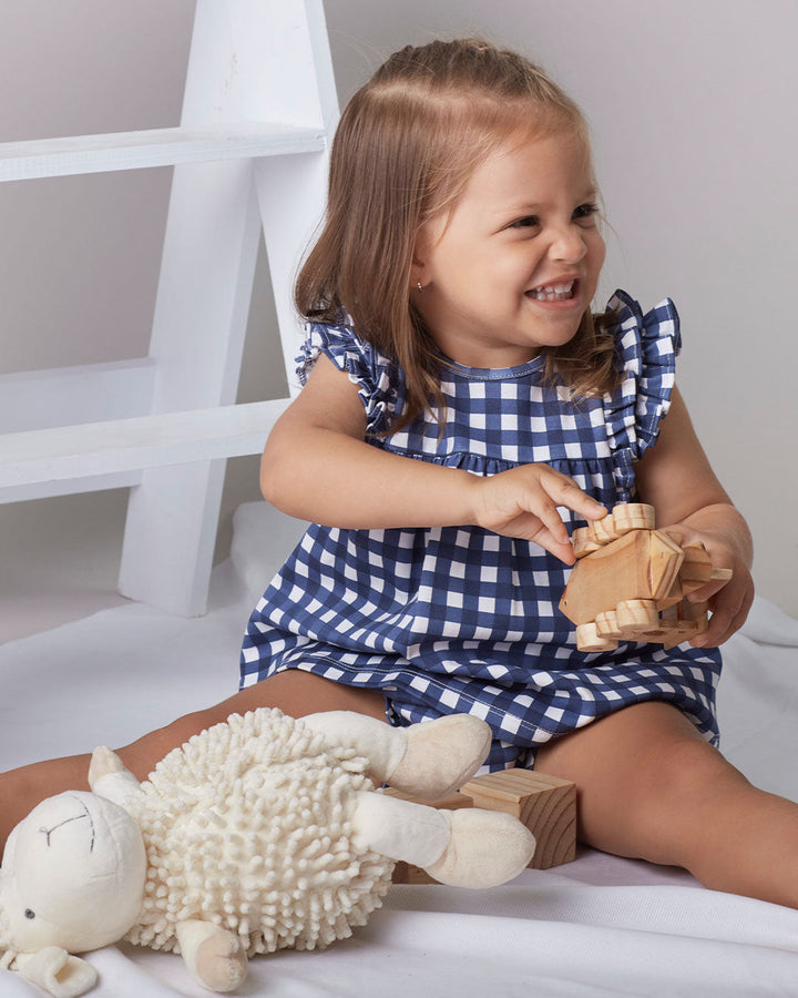 Vestido de niña Aurelia en algodón pima – Cuadros azules con mangas con volantes