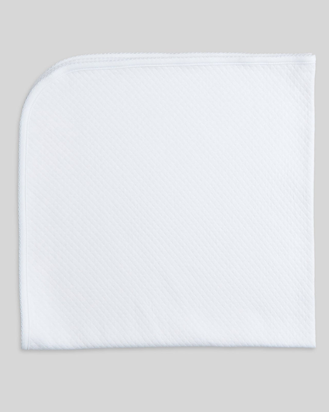 Mantas de algodón blanco, hipoalergénicas y transpirables, ideales para el cuidado de la piel delicada del bebé.