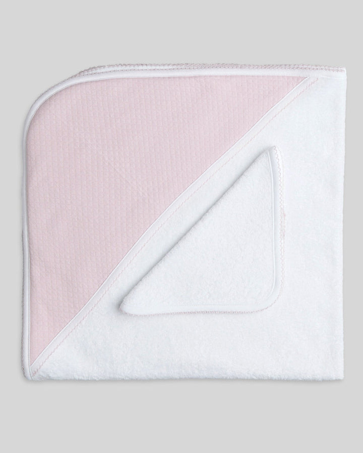 Toallas para bebes recien nacidos en color rosado, suaves y delicadas, perfectas para la hora del baño.